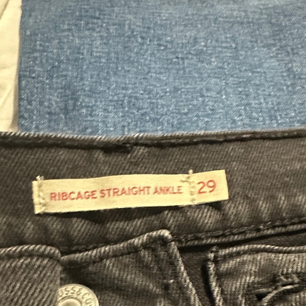 Lot of 4 pairs of Levi's 2 Ribcage Straight Ankle Jeans 2 Wedgie- Black and Blue